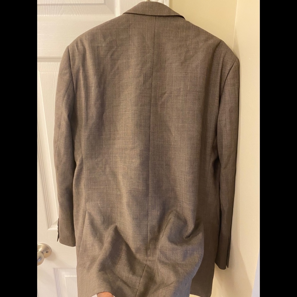 BEIGE SUIT